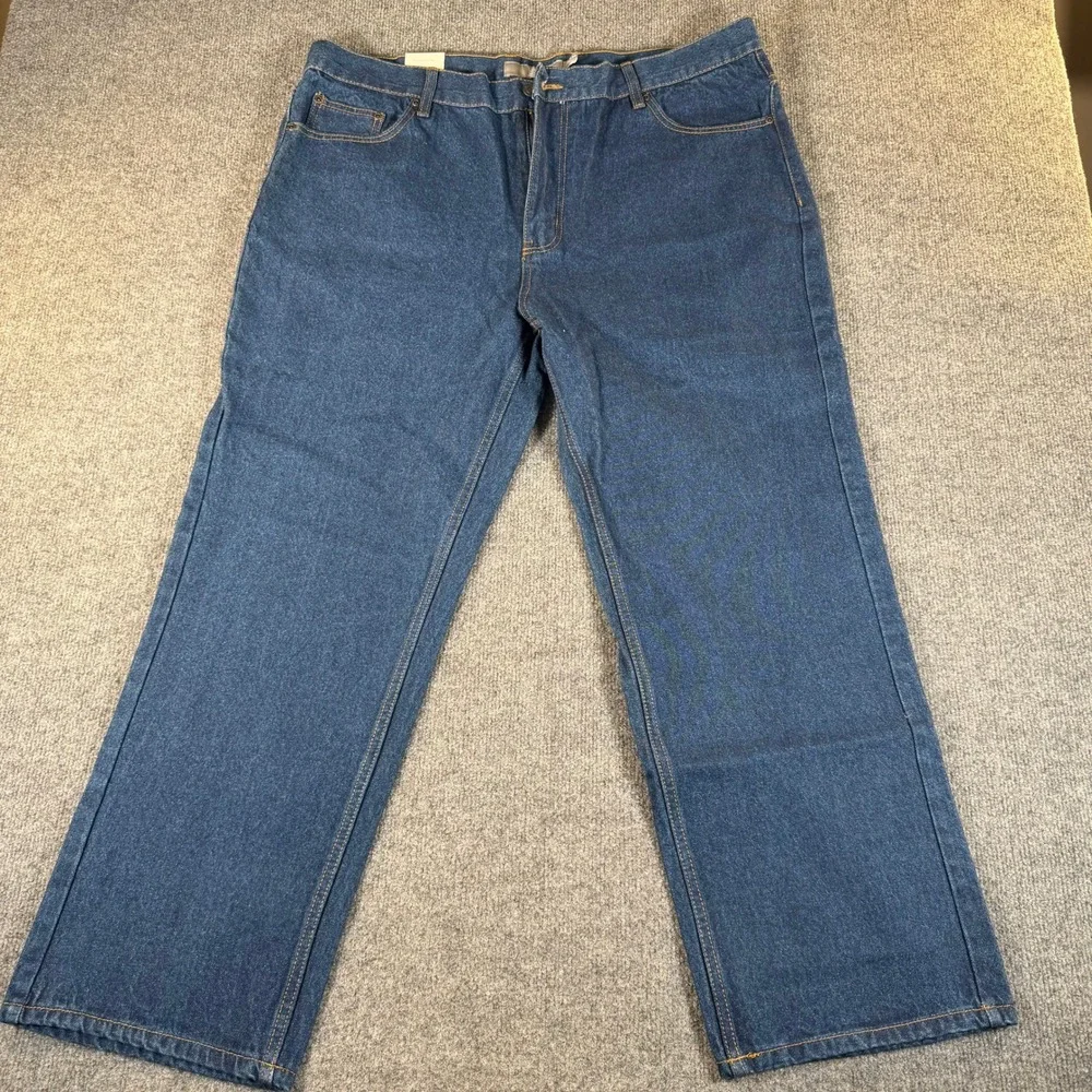 Berkley Jensen Mens Regular Fit Denim Jeans Medium Wash 40x30 Cotton NWT 3452
